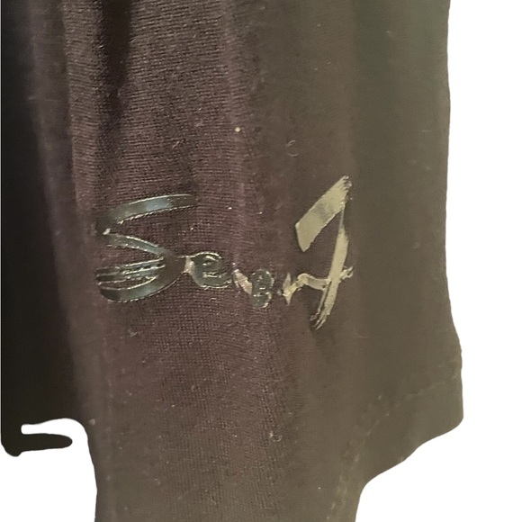 Seven 7 woman’s black lace sleeve, scoop neck top, size large - Picture 2 of 5